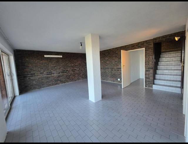 4 BEDROOM HOUSE FOR SALE IN BASSONIA
